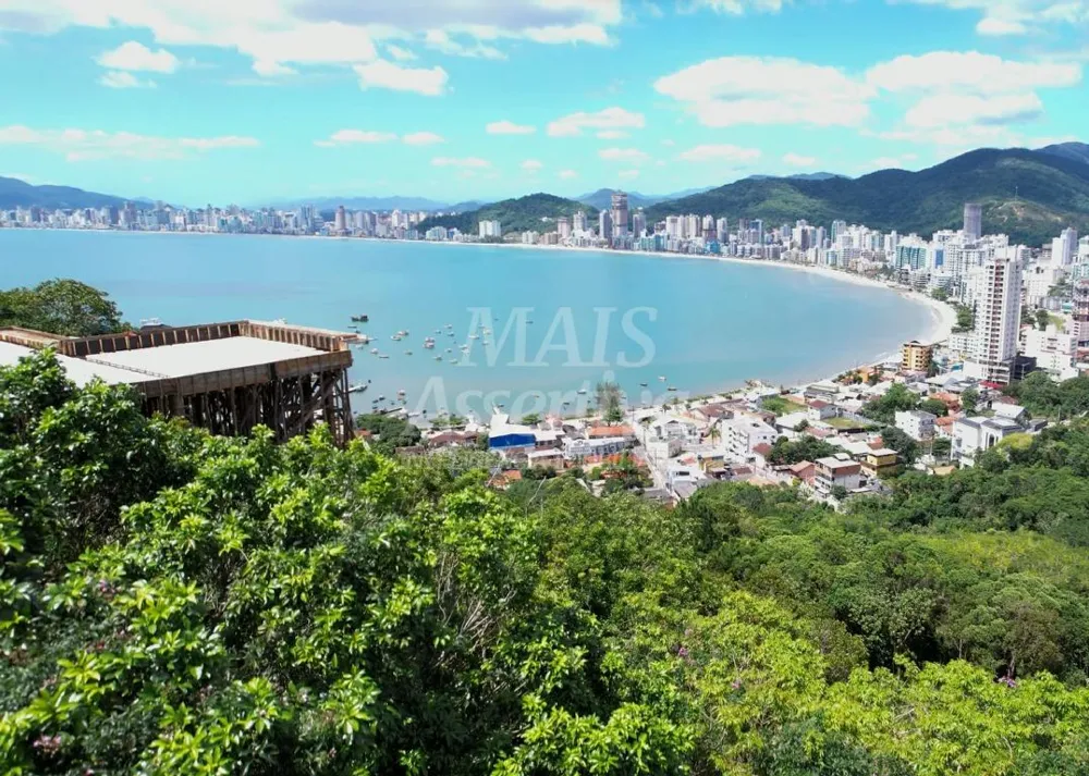 Terreno para venda de 974,00m² em  Canto da Praia, Itapema/SC.