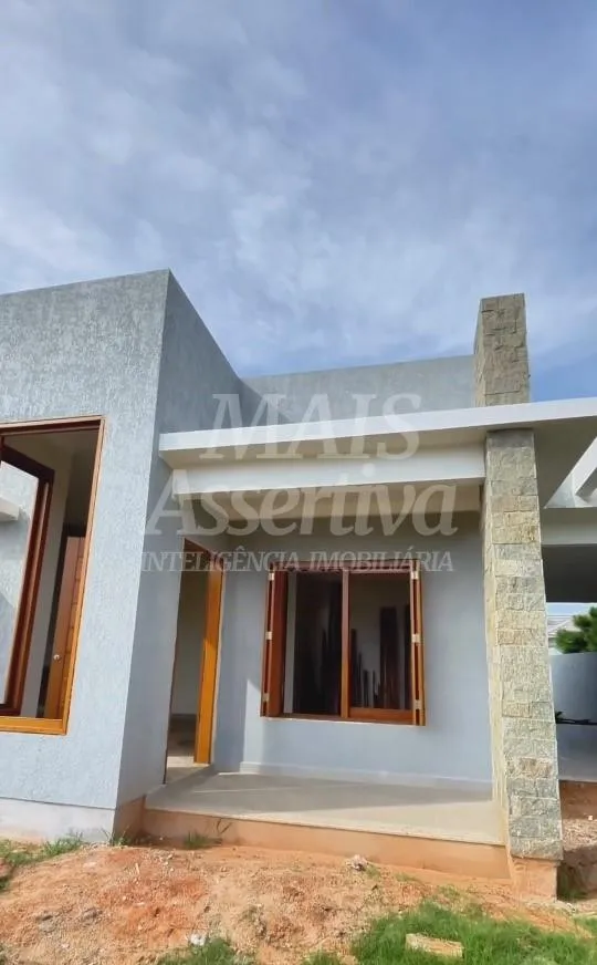 Casa para venda, balneario Figueirinha em Arroio do Sal - 3 Dormitórios 