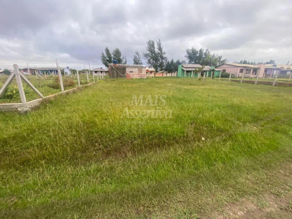 Terreno de esquina em Condomínio Balneário Gaivota