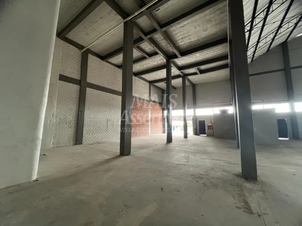 Pavilhão para locação, bairro Rondônia em Novo Hamburgo/RS. - 219,95m²