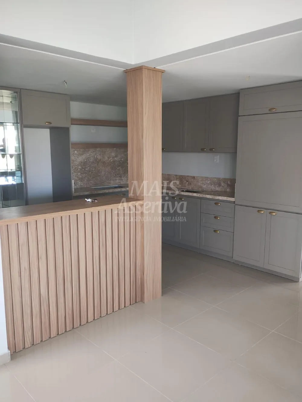 Excelente casa a venda em Tramandaí - 3 dormitórios, 2 vagas de garagem