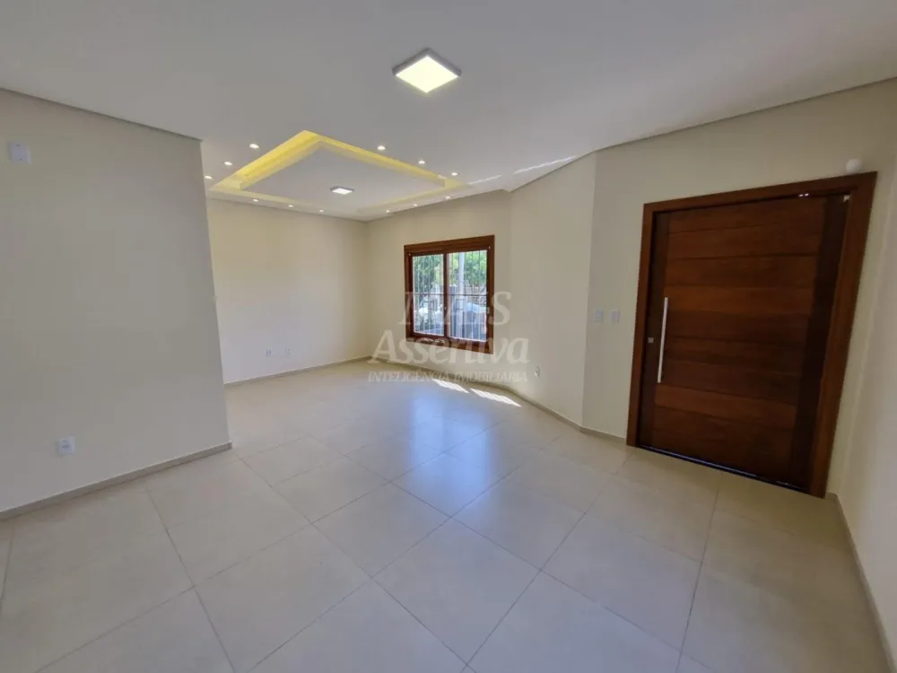 Ótima casa localizada em Tramandaí/RS - 3 dormitórios, 4 vagas de garagem