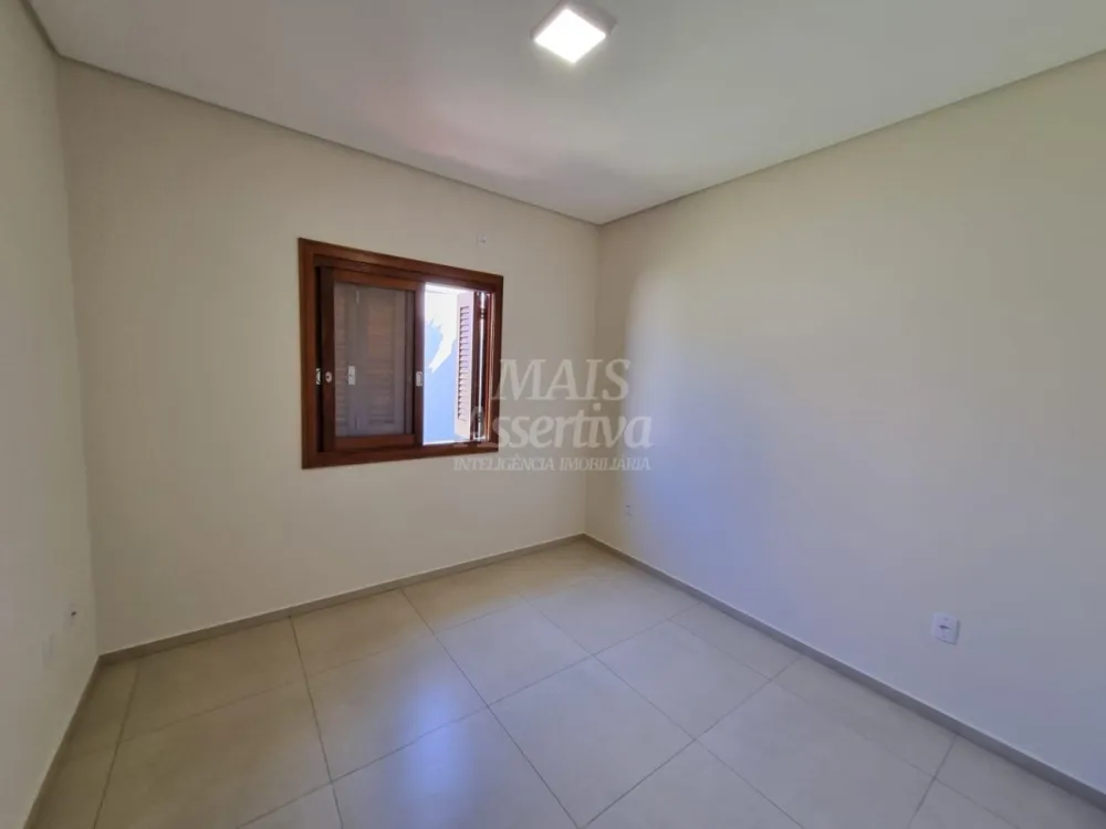 Ótima casa localizada em Tramandaí/RS - 3 dormitórios, 4 vagas de garagem