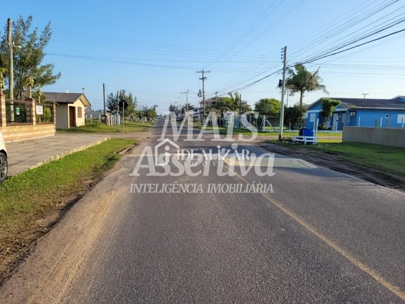 Casa semi mobiliada para venda Balneário São Jorge em Arroio do Sal/RS.