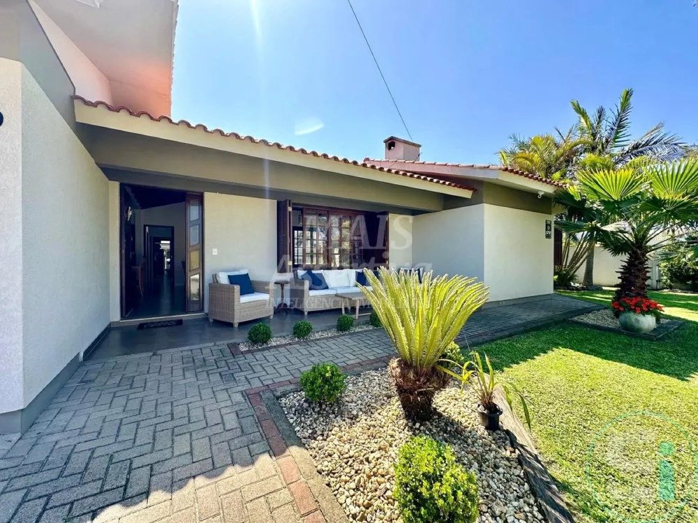 Linda casa para venda em Xangrilá Bairro Centro