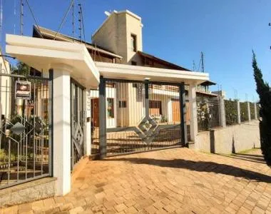 Excelente sobrado semi mobiliado para venda, bairro União em Estância Velha/RS.