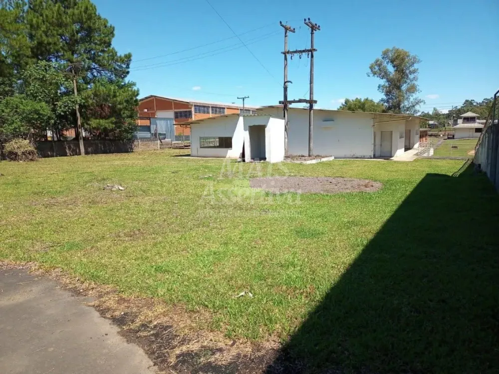 Complexo Industrial para venda na Av. Parobé com 8 prédios comercias 