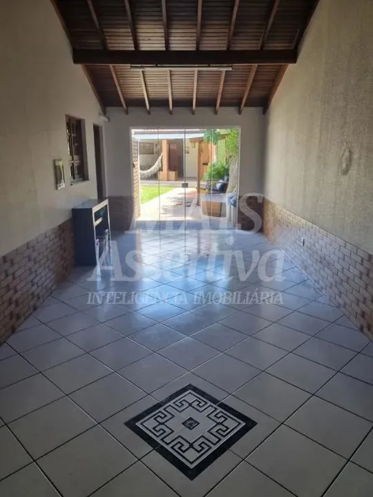 Excelente Sobrado à venda no bairro Nossa Sra. das Graças em Canoas - 2 Vagas