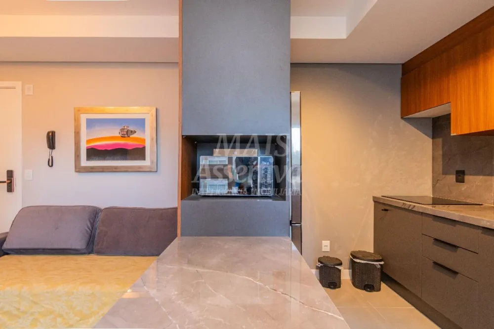 Ótimo apartamento mobiliado e decorado à venda em Porto Alegre/RS