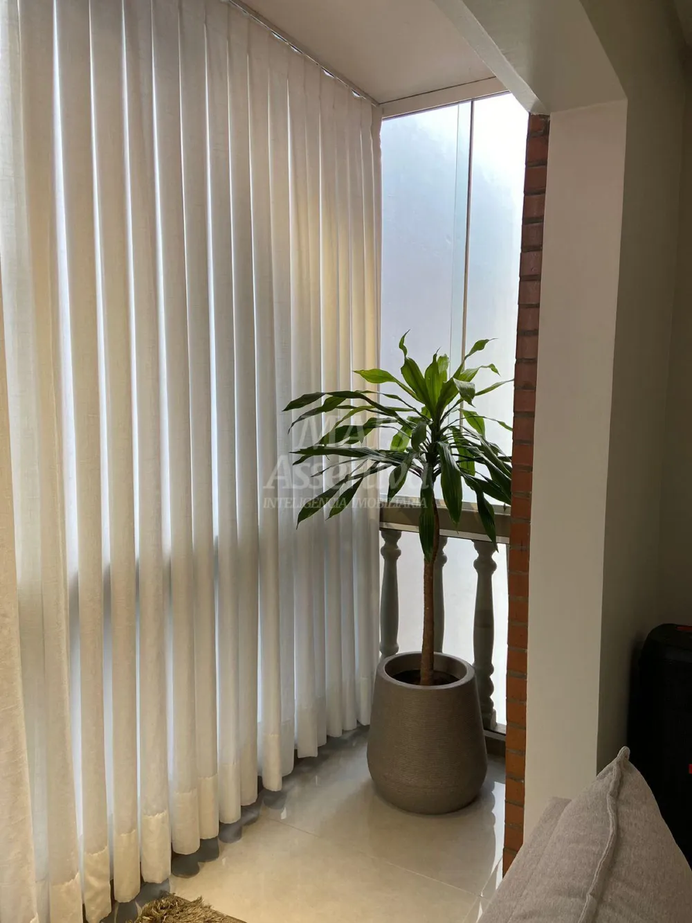  Excelente Apartamento semimobiliado em bairro nobre na Cidade de Novo Hamburgo