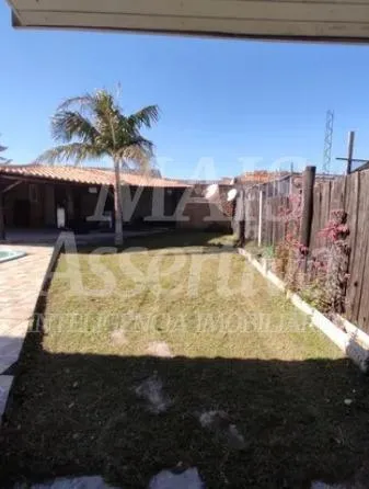 Ótima casa à venda em Tramandaí/RS - 3 dormitórios, piscina e 2 vagas