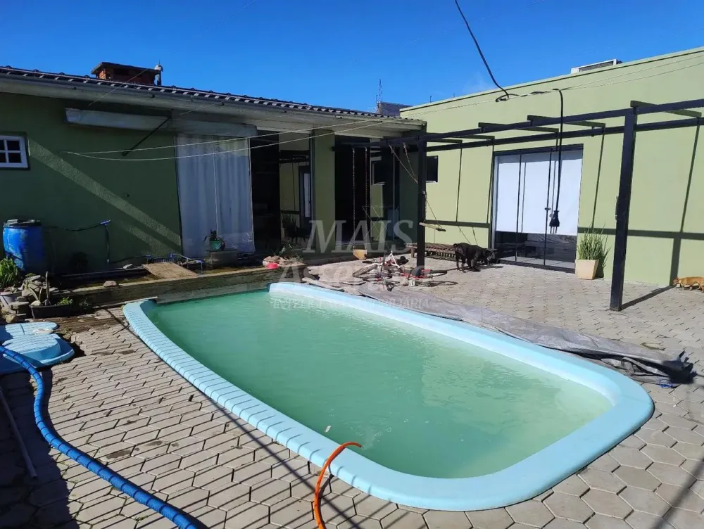 Casa semi mobiliada para venda de 4 dormitórios, Encosta do Sol em Estância Velha
