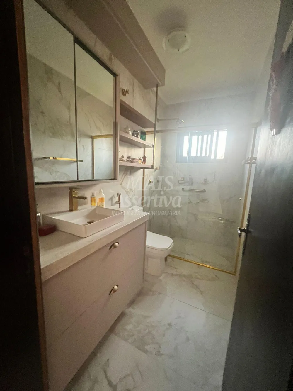 ExcelenteCasa à venda em Xangri-Lá/RS - 3 Dormitórios, 1 Suíte
