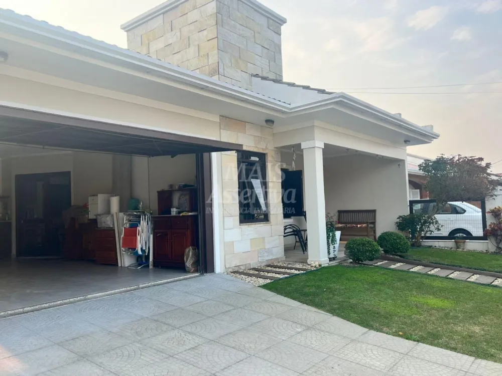 ExcelenteCasa à venda em Xangri-Lá/RS - 3 Dormitórios, 1 Suíte