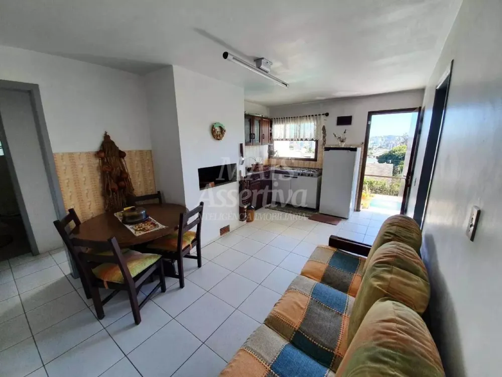 Casa ampla 05 dormitórios para venda no Bairro Rondônia em Novo Hamburgo
