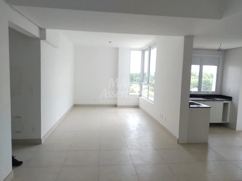 Excelente apartamento à venda no Centro de Campo Bom - 2 dormitórios, 1 suíte