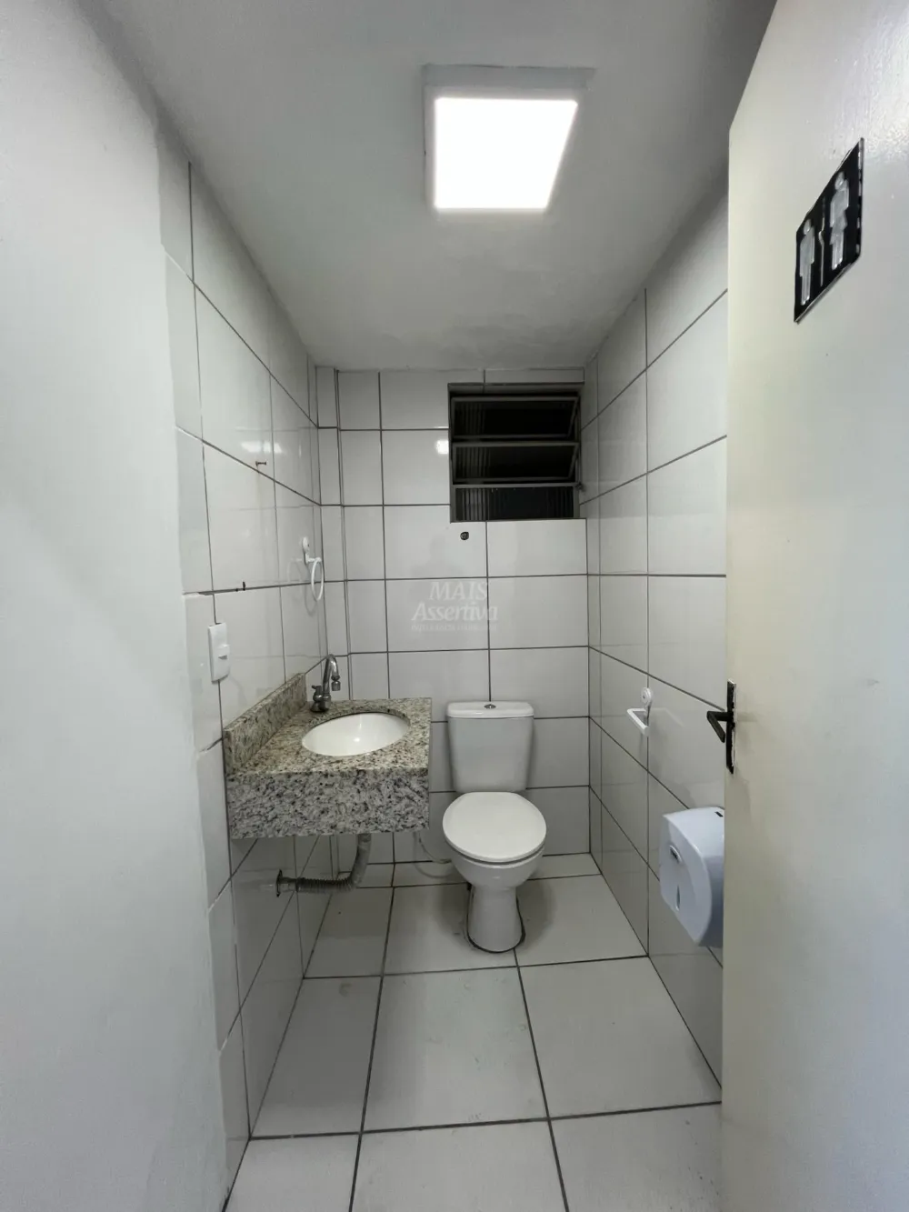 Excelente Sala Comercial para Locação na Rua Ícaro - Canudos, Novo Hamburgo/RS