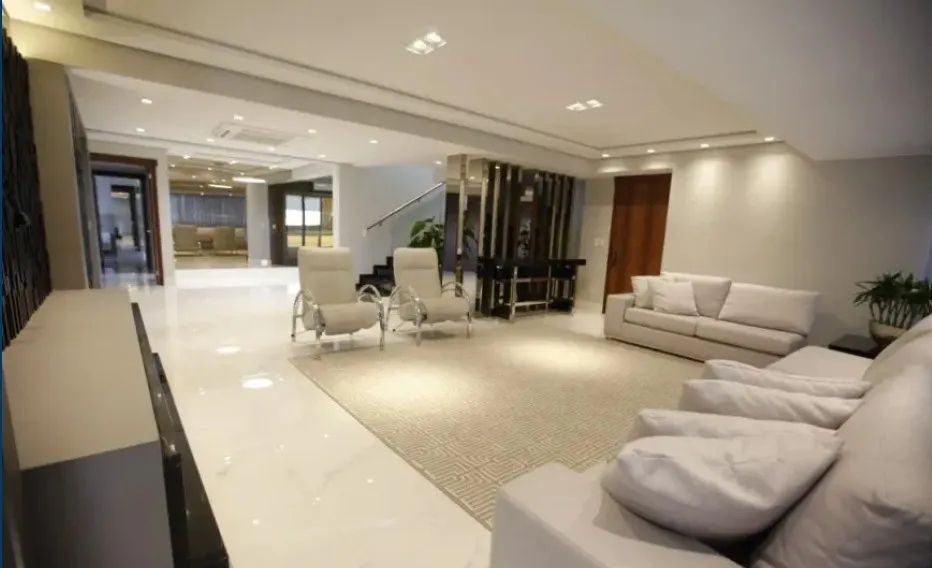 Cobertura duplex com 435 m² para venda no Centro de Novo Hamburgo