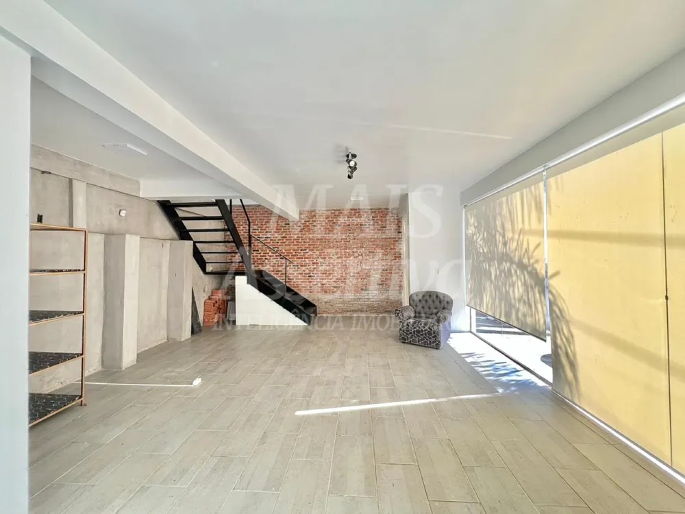 Prédio comercial para locação, bairro Ipiranga em Campo Bom/RS.