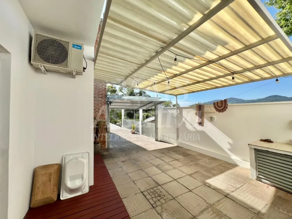 Prédio comercial +Casa Residencial para venda , bairro Ipiranga em Campo Bom/RS.