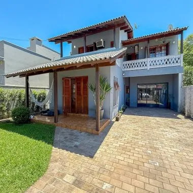 Casa mobiliada para locação em Estância Velha de 4 dormitórios - 250m²