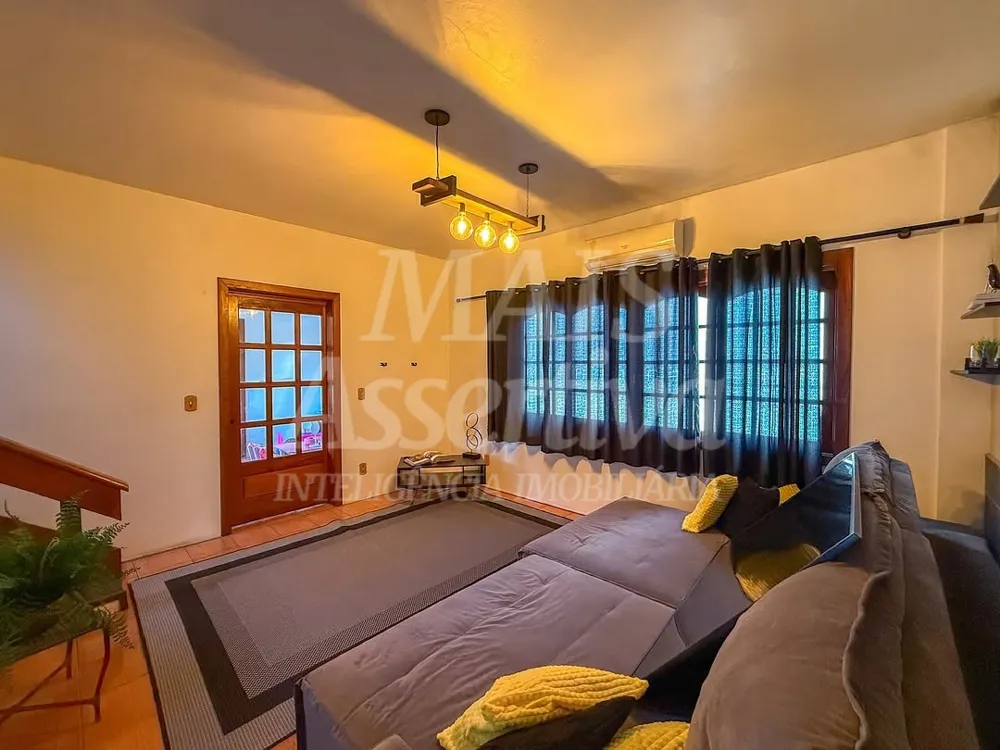 Casa mobiliada para locação em Estância Velha de 4 dormitórios - 250m²
