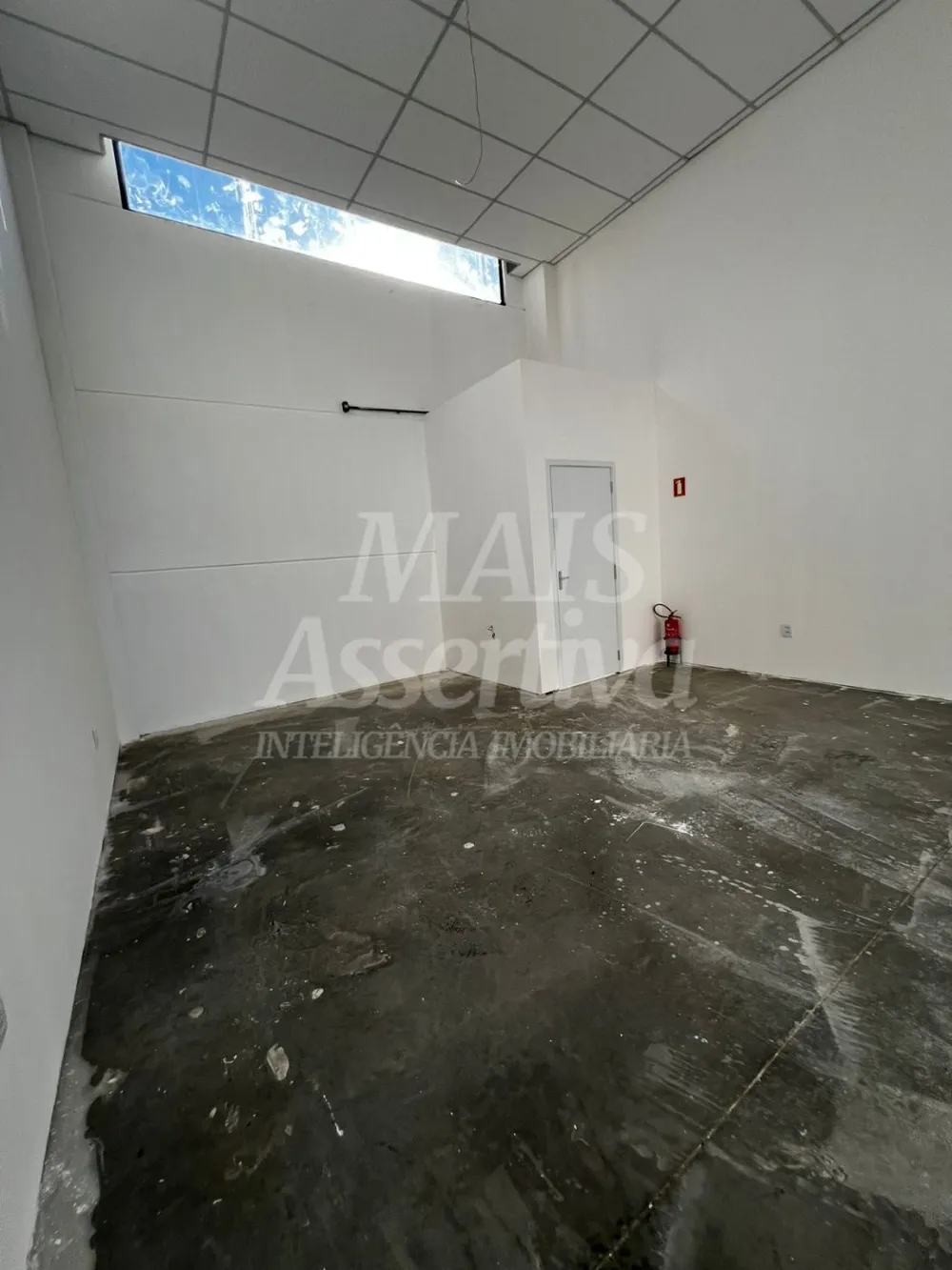 Sala comercial térrea para locação no Centro de Campo Bom/RS