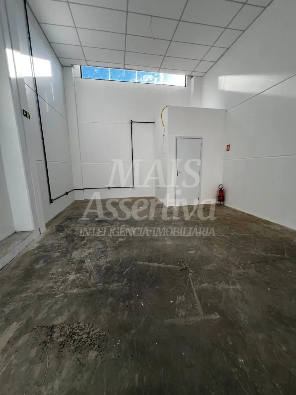 Sala comercial térrea para locação no Centro de Campo Bom/RS