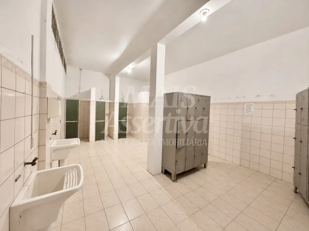 Prédio comercial pra locação de 1.440m² e terreno de 2.000m² - Novo hamburgo