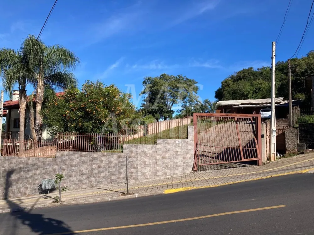 Casa 05 dormitórios para venda em Dois Irmãos bairro Floresta