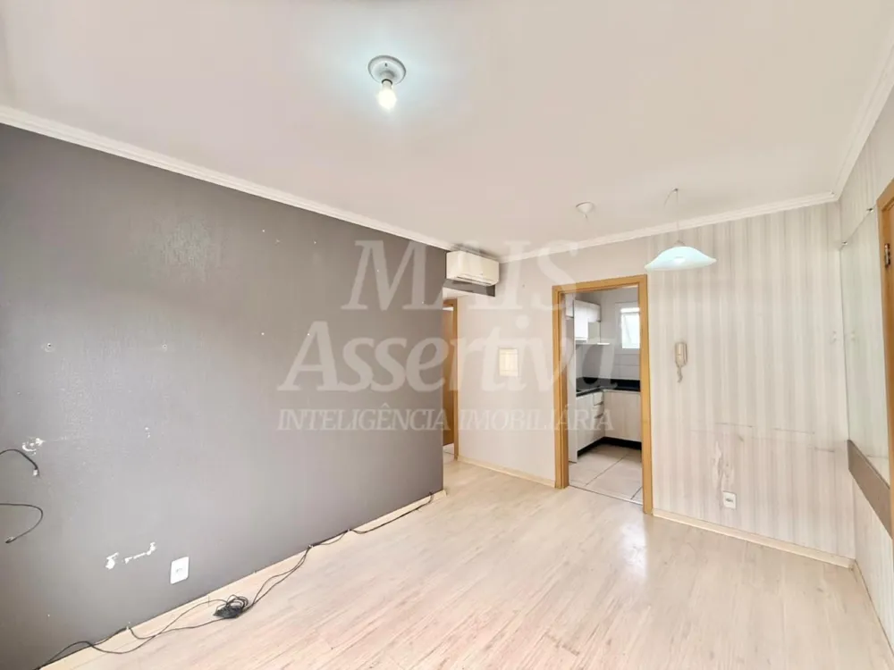 Apartamento no 3º andar, semi mobiliado para venda - Monte Brasil 