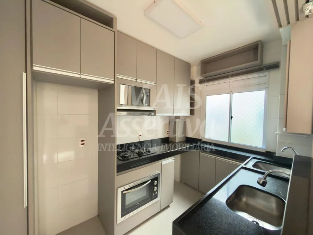 Apartamento semi mobiliado para venda no Saint Germain - 3º andar 