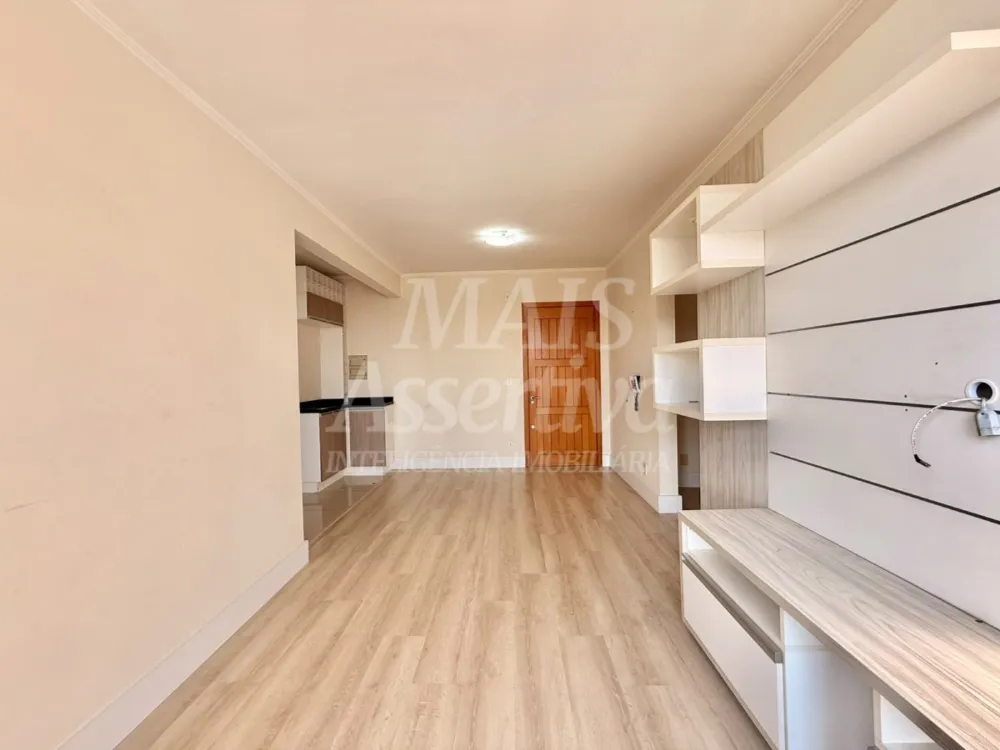Apartamento semi mobiliado para venda no Edifício Downtown, Centro de Novo Hamburgo/RS. 