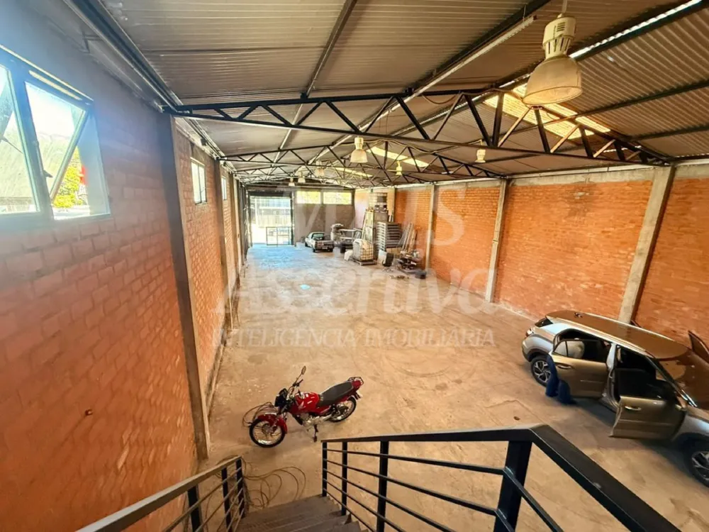 Prédio comercial para locação de 394,00m² no bairro Rondônia em Novo Hamburgo 