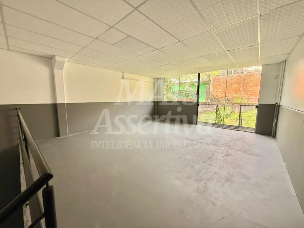 Ótima sala comercial para locação no bairro Operário em Novo Hamburgo - Com mezanino