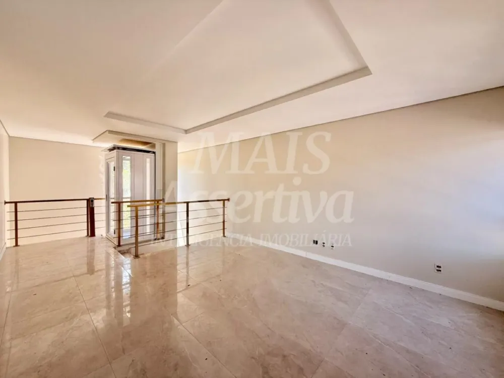 Sobrado com 03 suites, semi mobiliado para locação - São José em Canoas