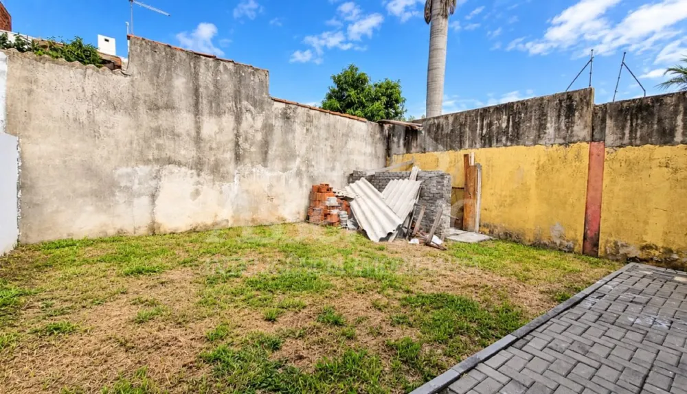 Casa para locação de 02 dormitórios no bairro Canudos em Novo Hamburgo 