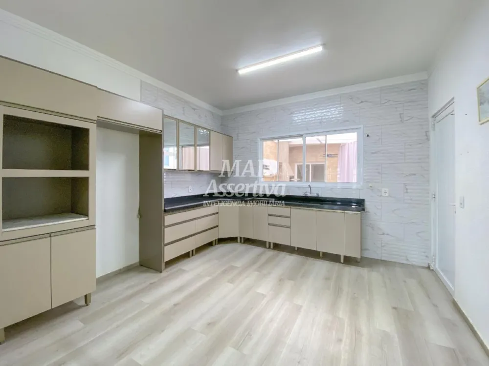 Casa para Venda em Torres / RS no bairro Zona Nova