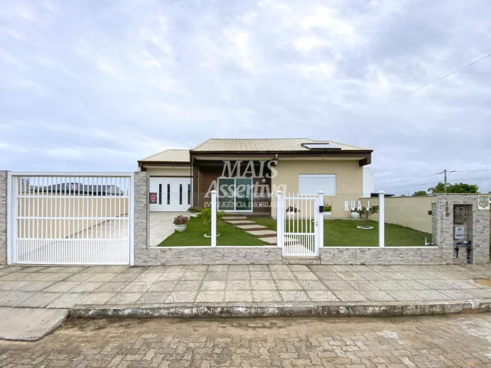 Casa para Venda em Torres / RS no bairro Zona Nova
