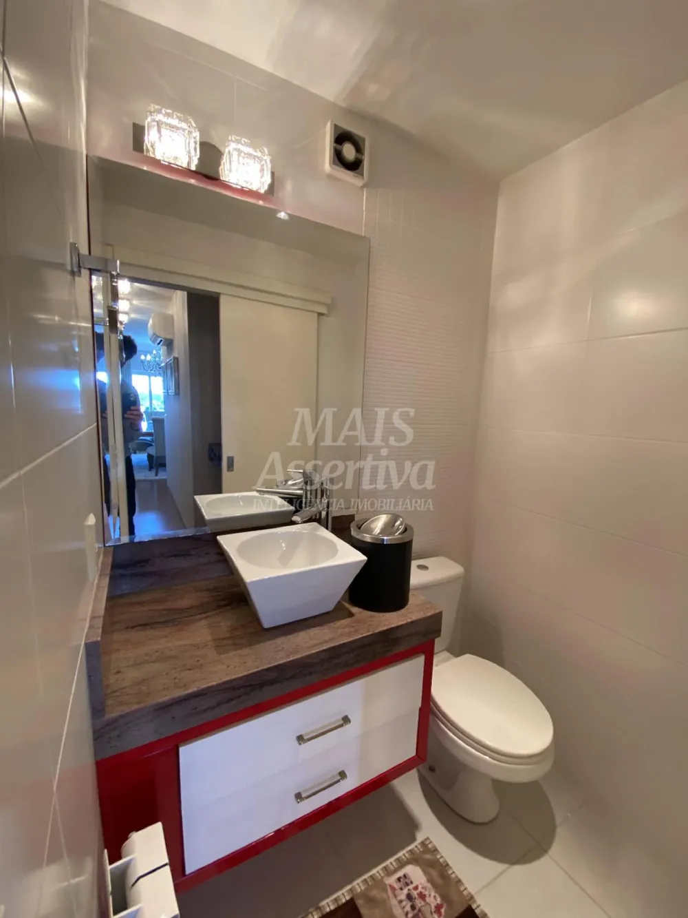 COBERTURA DUPLEX FINAMENTE MOBILIADA  E DECORADA PARA VENDA EM CANELA 