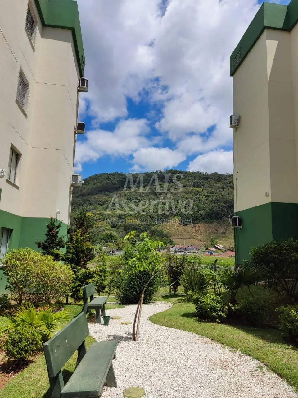 APARTAMENTO DECORADO E MOBILIADO PRONTO PARA MORAR EM ITAJAÍ /SC  BAIRRO ESPINHEIROS