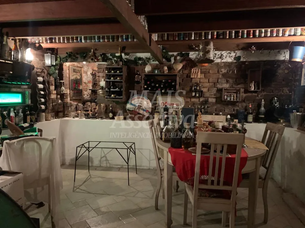Casa Comercial ou Residencial na área Histórica de Hamburgo Velho para Locação   
