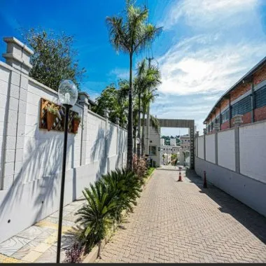 Excelente apartamento a venda com 02 dormitórios e vaga em Novo Hamburgo 