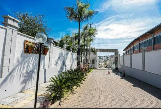 Excelente apartamento a venda com 02 dormitórios e vaga em Novo Hamburgo 