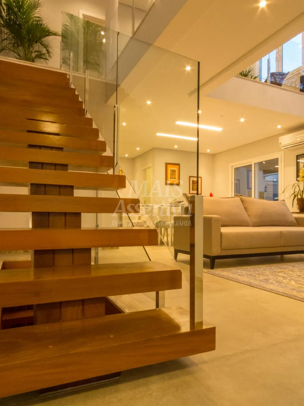 Excelente apartamento de 03 dormitórios e 03 vagas a venda em Novo Hamburgo 