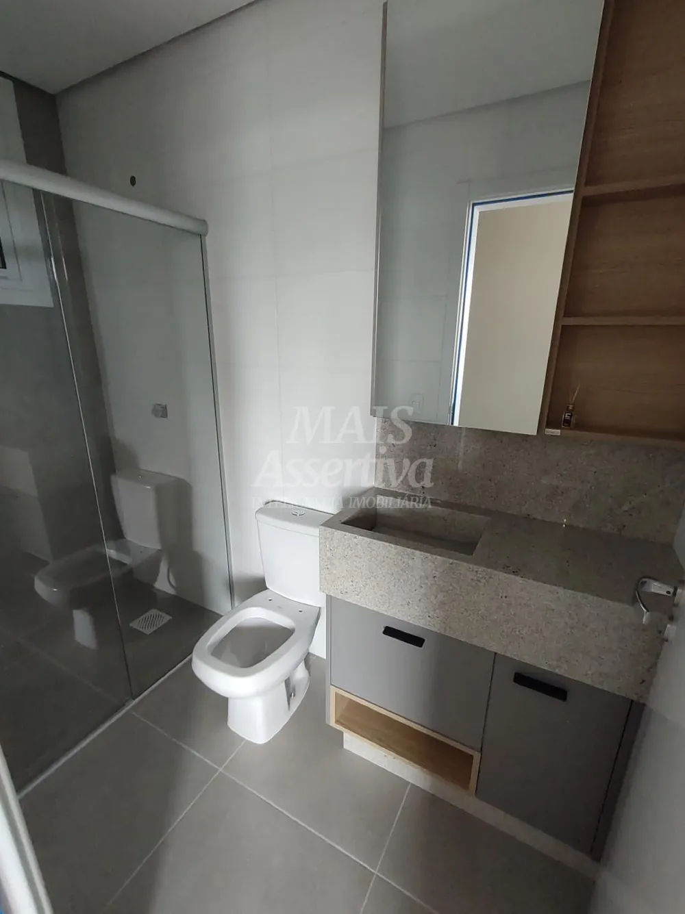 Excelente apartamento a venda 03 dormitórios em Caxias do Sul
