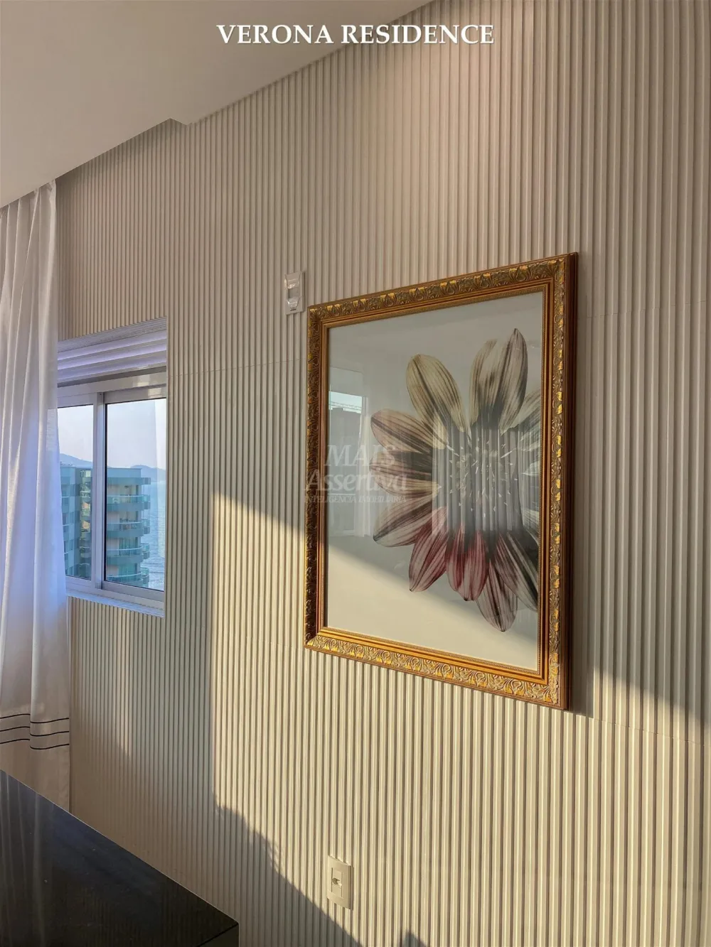 Excelente Apartamento com 03 Suítes para Venda em Itapema Meia Praia