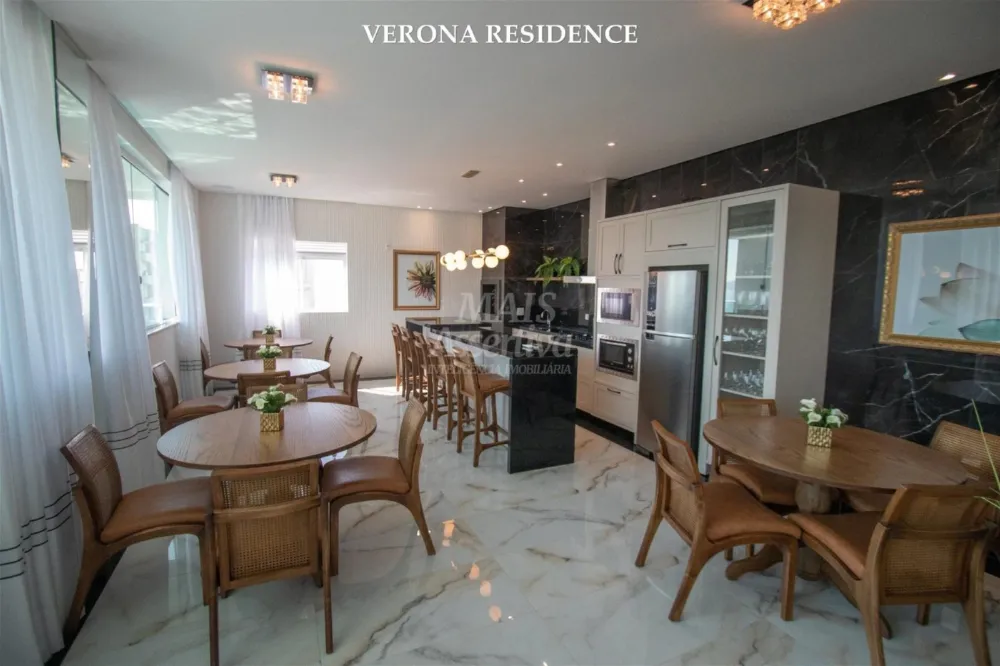 Excelente Apartamento com 03 Suítes para Venda em Itapema Meia Praia