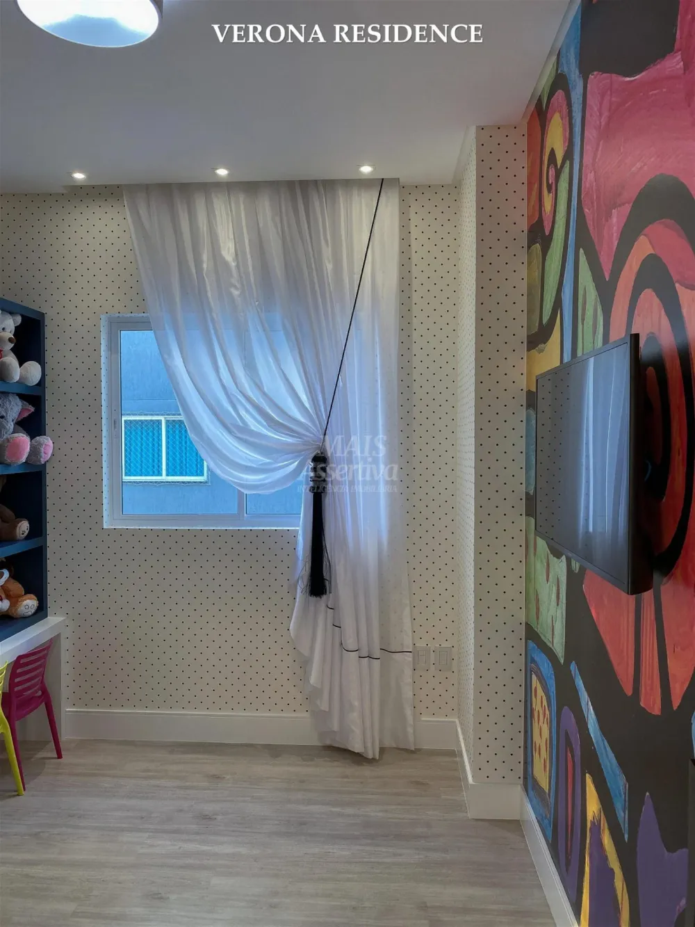 Excelente Apartamento com 03 Suítes para Venda em Itapema Meia Praia