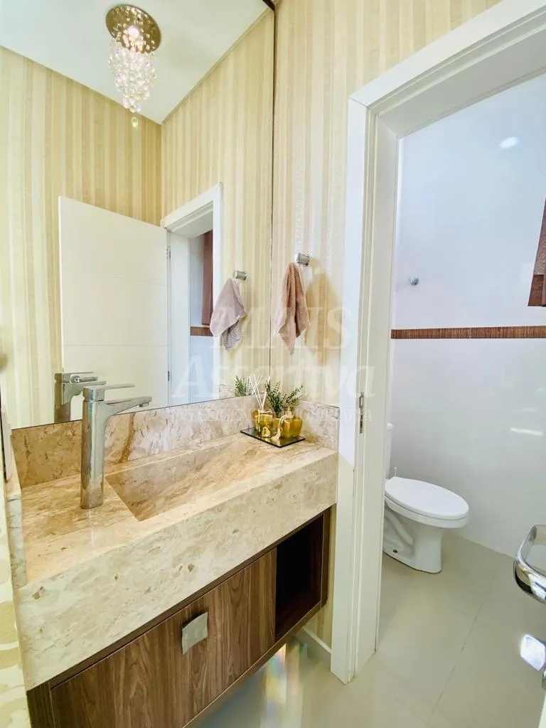 Excelente sobrado a venda localizado em Atlântida Sul, Osório/RS - 3 dormitórios
